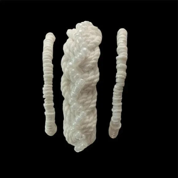 BEAUTIFUL white faux pearl and shell bracelets - Picture 1 of 4